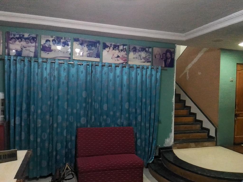 Hotel Palms Navi Mumbai Exterior photo