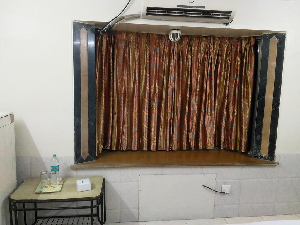 Hotel Palms Navi Mumbai Exterior photo